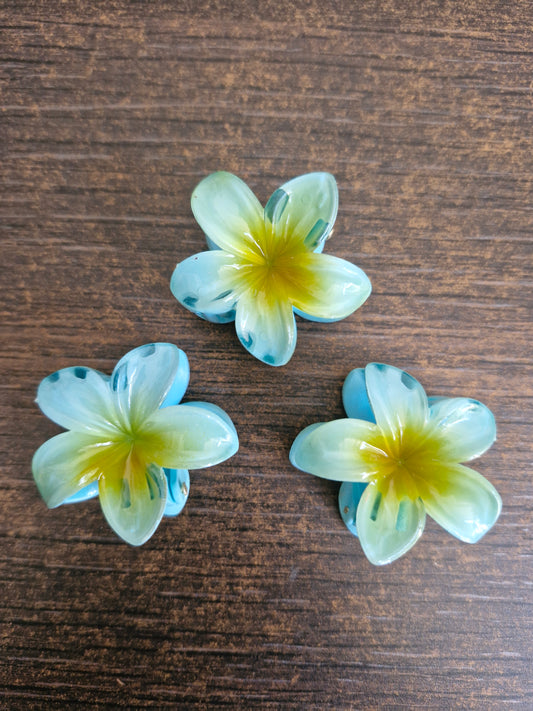 Petite pince fleur BLEU